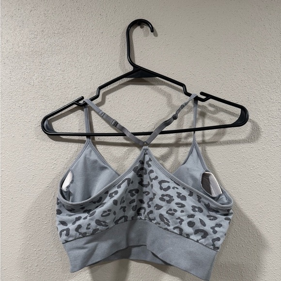 🔴Pro Fit Bra Leopard Print - Picture 3 of 3